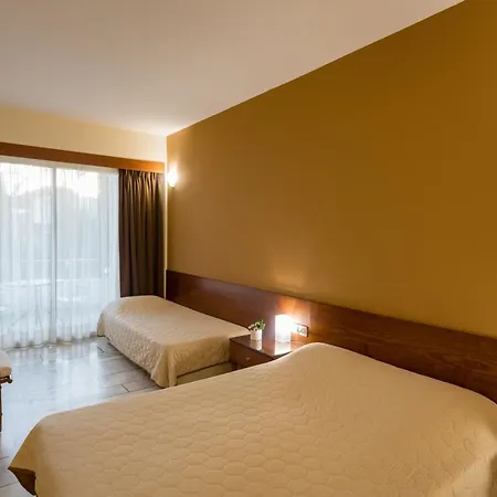 Pavlina Hotel Niforeika