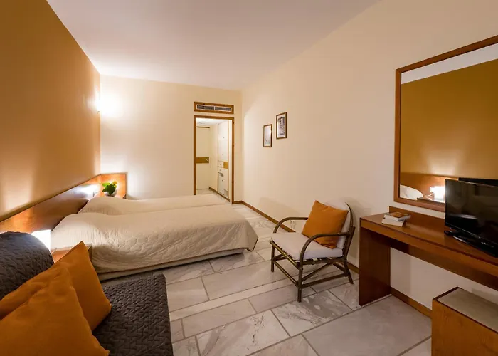 Pavlina 4* Νιφορέικα