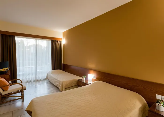 Pavlina Hotel Niforeika